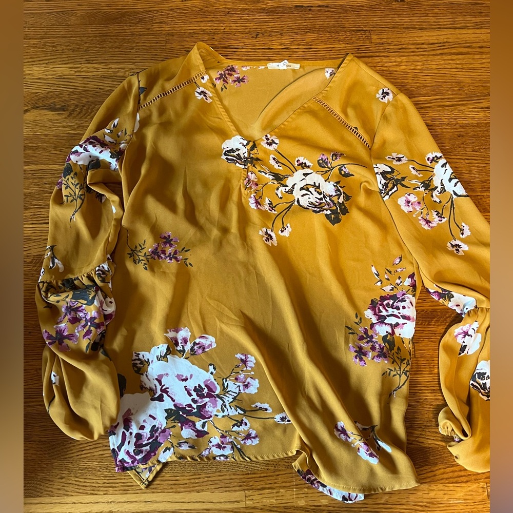 🎉3/$20 Maurices Blouse